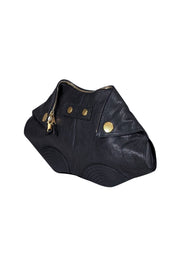 Current Boutique-Alexander McQueen - Black Leather Manta Clutch Bag