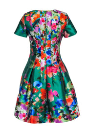 Current Boutique-Carlisle - Green & Multi Color Floral Print Short Sleeve Dress Sz 2