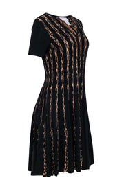 Current Boutique-Carmen Marc Valvo - Tan & Black Short Sleeve Ribbed Knit V-Neck Dress Sz M