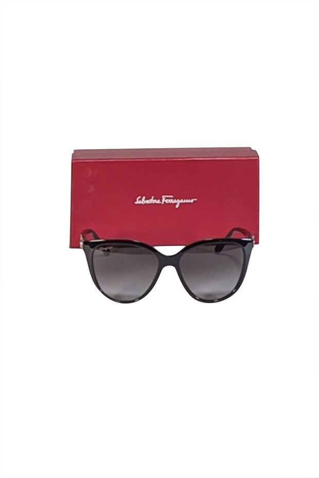 Current Boutique-Ferragamo - Black Oversized Sunglasses