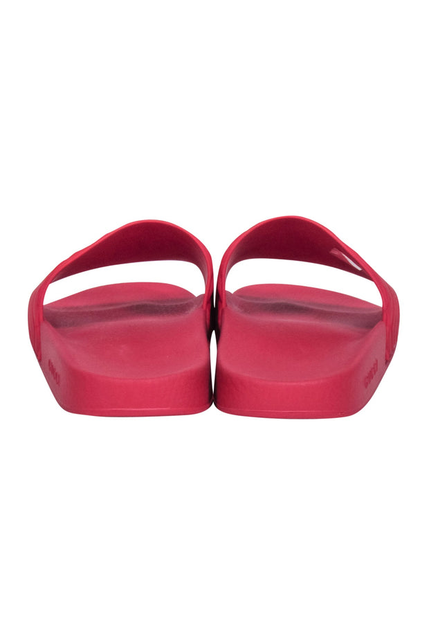 Current Boutique-Gucci - Red Rubber Double G Matelasse Slides Sz 7