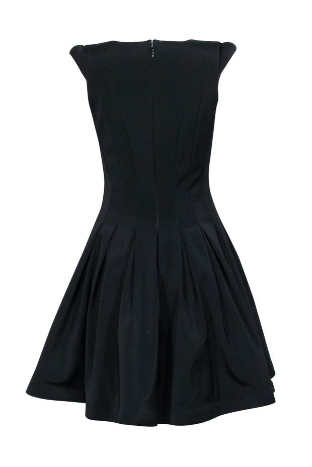 Current Boutique-Halston Heritage - Black Cap Sleeve Fit & Flare Cocktail Dress Sz 4