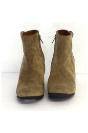 Current Boutique-Lanvin - Tan Suede Short Booties Sz 5.5