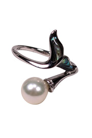 Current Boutique-Pearl Factory - White Plumb Gold Ring w/ Center Pearl & Teal Mermaid Tale Sz 6