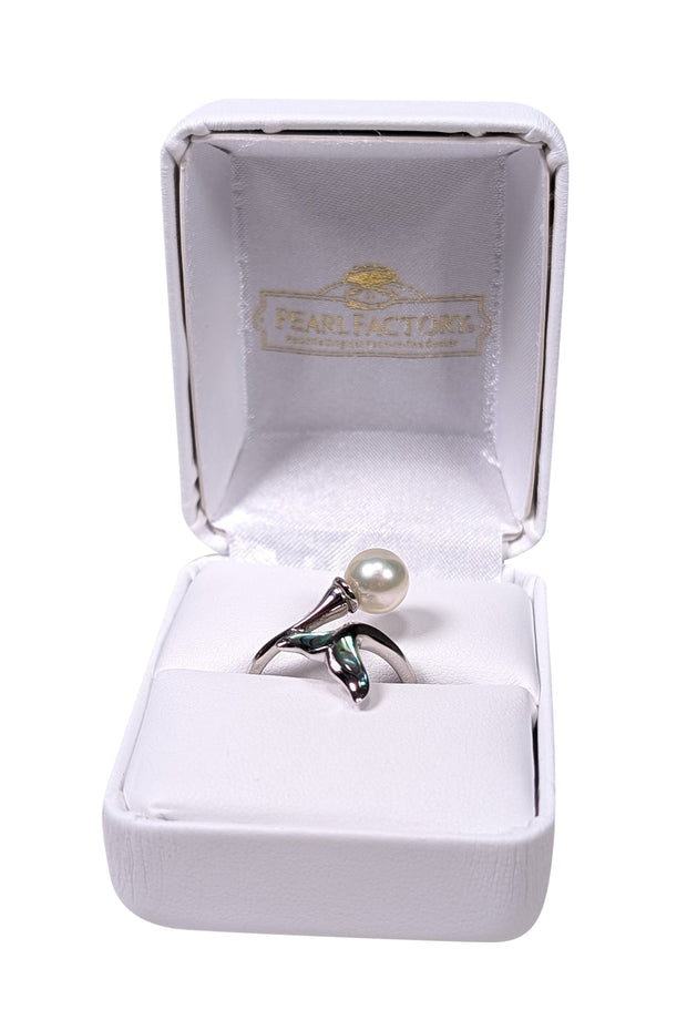 Current Boutique-Pearl Factory - White Plumb Gold Ring w/ Center Pearl & Teal Mermaid Tale Sz 6