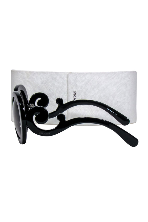 Current Boutique-Prada - Black Large Round Sunglasses w/ Side Swirl