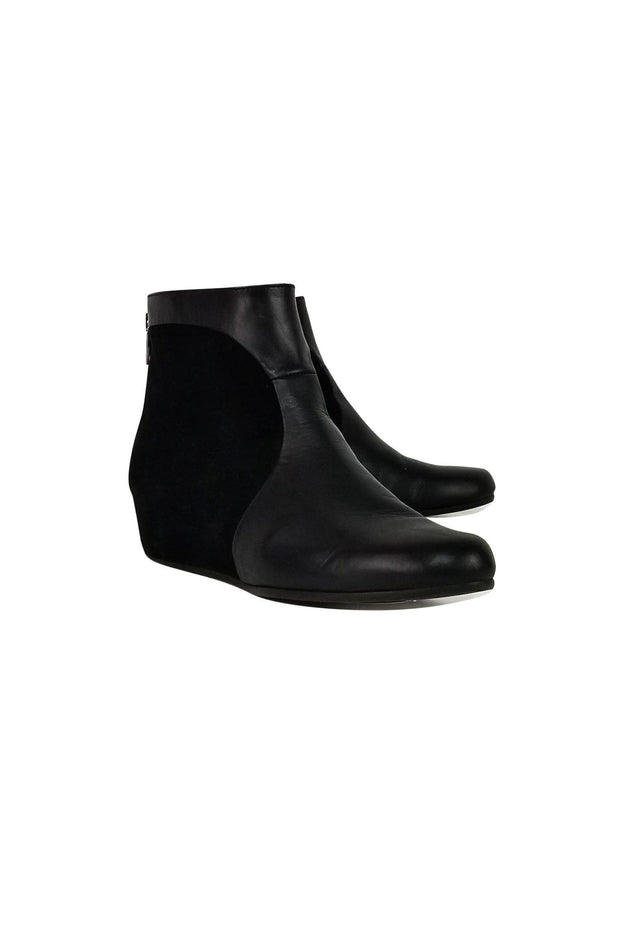 Current Boutique-Aquatalia - Black Leather Booties Sz 5