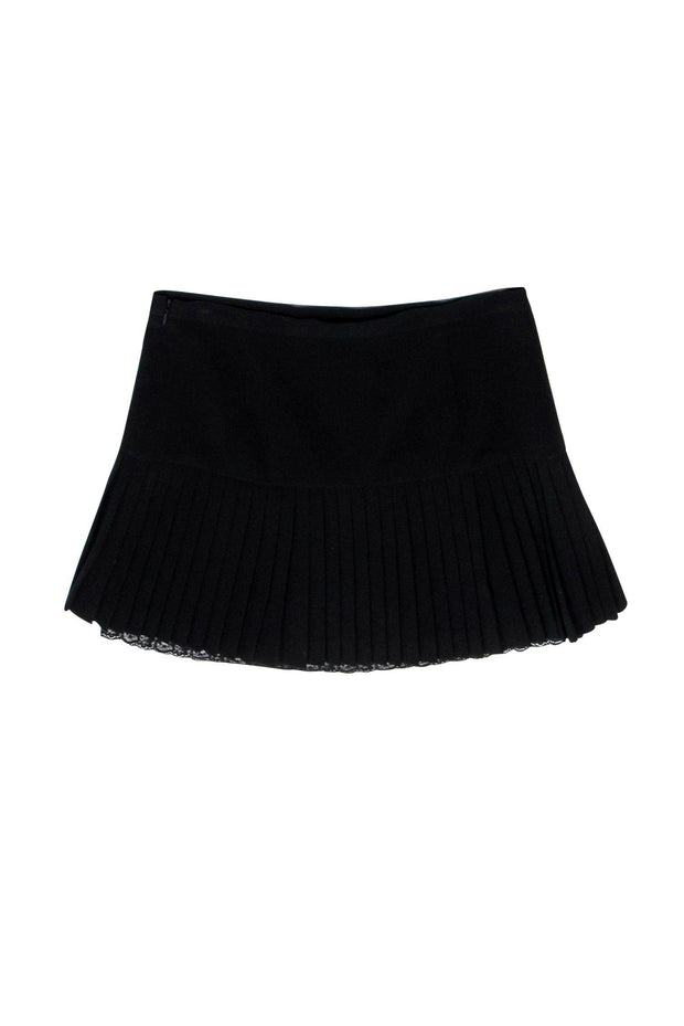 Current Boutique-BCBG Max Azria - Black Pleated Miniskirt w/ Lace Hem Sz 0