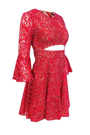 Current Boutique-BCBG Max Azria - Red Bell-Sleeve Lace Dress w/ Cutout Sz 0