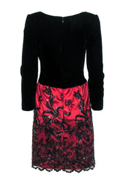 Current Boutique-Carolina Herrera - Black Velvet & Red Mesh Overlay Skirt w/ Sequins Sz 4