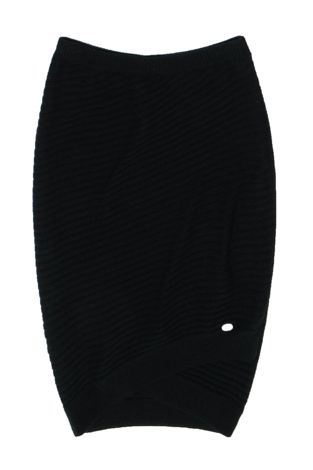 Current Boutique-Chanel - Black Cashmere Ribbed Knit Pencil Skirt Sz 6