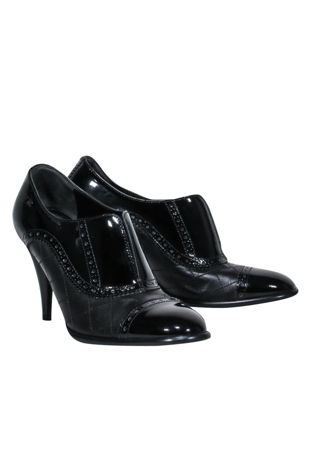 Current Boutique-Chanel - Black Leather Loafer Pumps w/ Quilted Detail 6.5