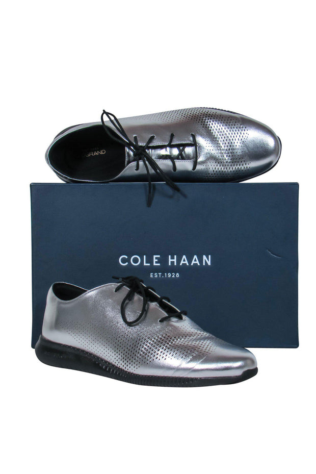 Current Boutique-Cole Haan - Silver Metallic Perforated Leather Lace-Up Sneakers Sz 10