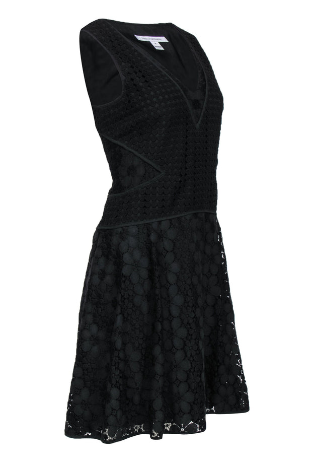 Current Boutique-Diane von Furstenberg - Black Eyelet Floral Lace Cotton Blend Dress Sz 10