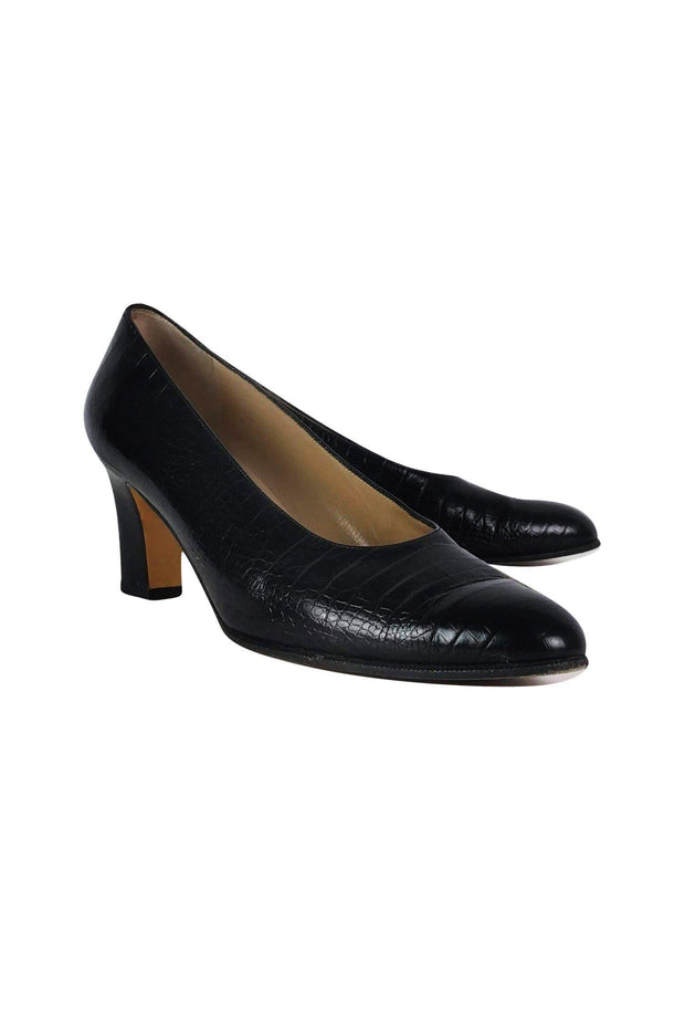 Current Boutique-Ferragamo - Black Leather Embossed Pumps Sz 9.5