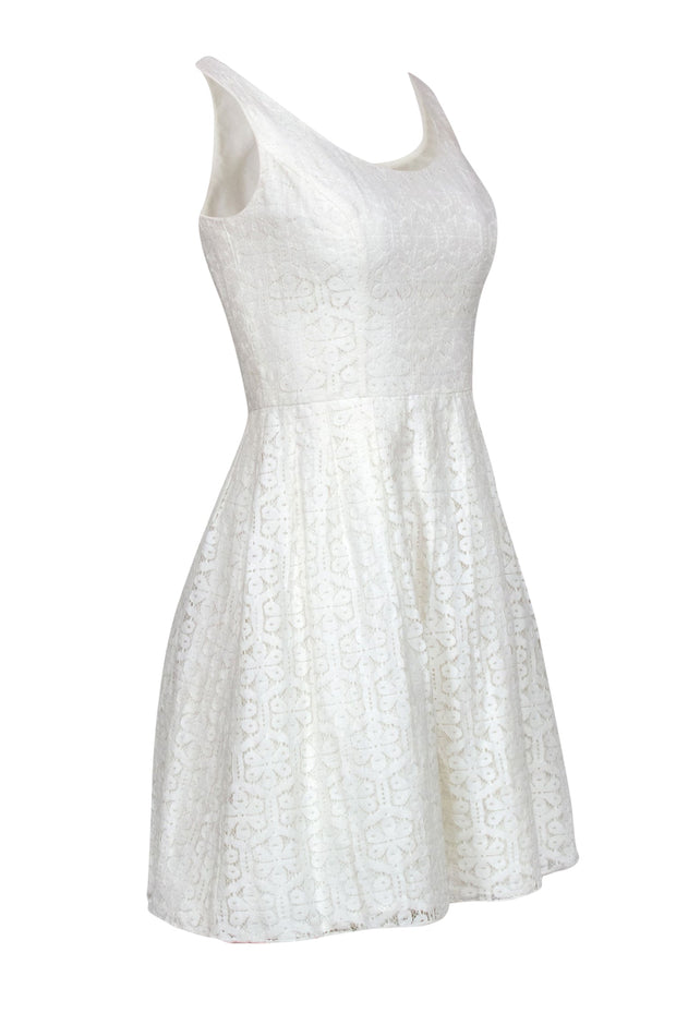 Current Boutique-Lilly Pulitzer - White Lace Fit & Flare Scoop Neck Dress Sz 2