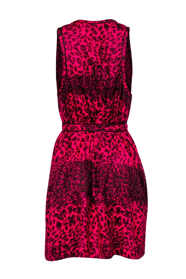 Current Boutique-Marc by Marc Jacobs - Magenta Leopard Print Sleeveless Belted Shift Dress Sz L