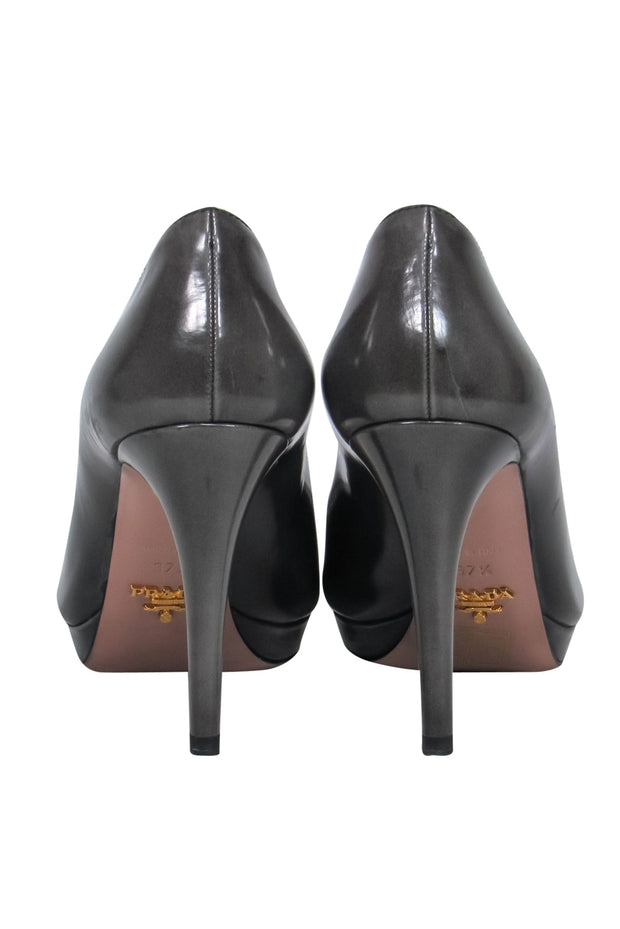 Current Boutique-Prada - Dark Gunmetal Gray Patent Leather Pumps Sz 7