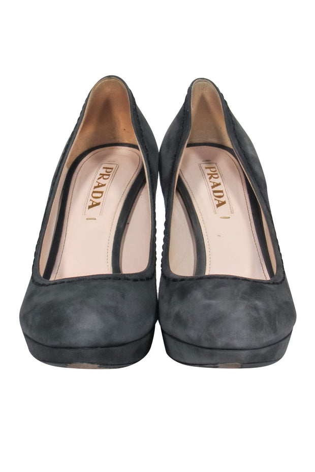 Current Boutique-Prada - Gray Suede Round Toe Pumps w/ Stitched Design Sz 9