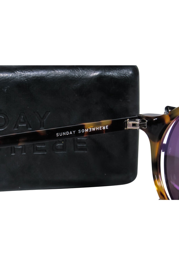 Current Boutique-Sunday Somewhere - Brown Tortoise Shell Round Sunglasses w/ Brow Bar