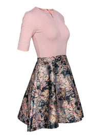 Current Boutique-Ted Baker - Light Pink Short Sleeve Fit & Flare Dress w/ Metallic Floral Print Skirt Sz 2