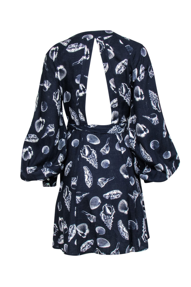 Current Boutique-The Upside - Navy & White Seashell Print Wrap Dress w/ Back Keyhole Sz S