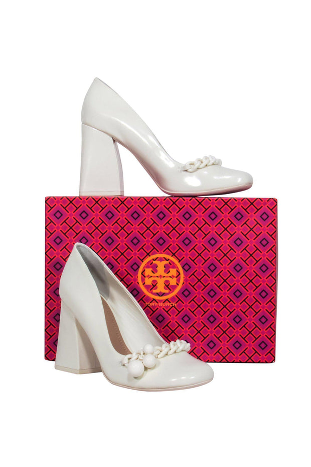 Current Boutique-Tory Burch - Ivory Leather Chunky "Addison" Pumps w/ Chain Design Sz 9.5