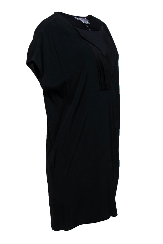 Current Boutique-Vince - Black Pleated Neckline Short Sleeve Shift Dress Sz M