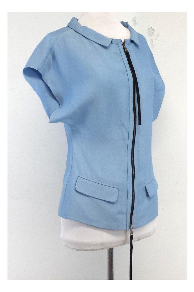 Current Boutique-Vionnet Paris - Light Blue Front Zip Short Sleeve Shirt Sz 4